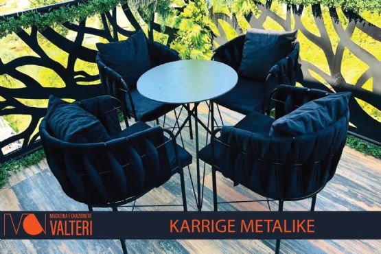 Karrige metalike te perdorura, karrige hekuri me palosje, karrige hekuri te reja per lokale, karrige hekuri te perdorura, Komplet karrigesh dhe tavolina per lokale, Karrige Hekuri Dekoruese, Karrige hekuri per bare dhe restorante