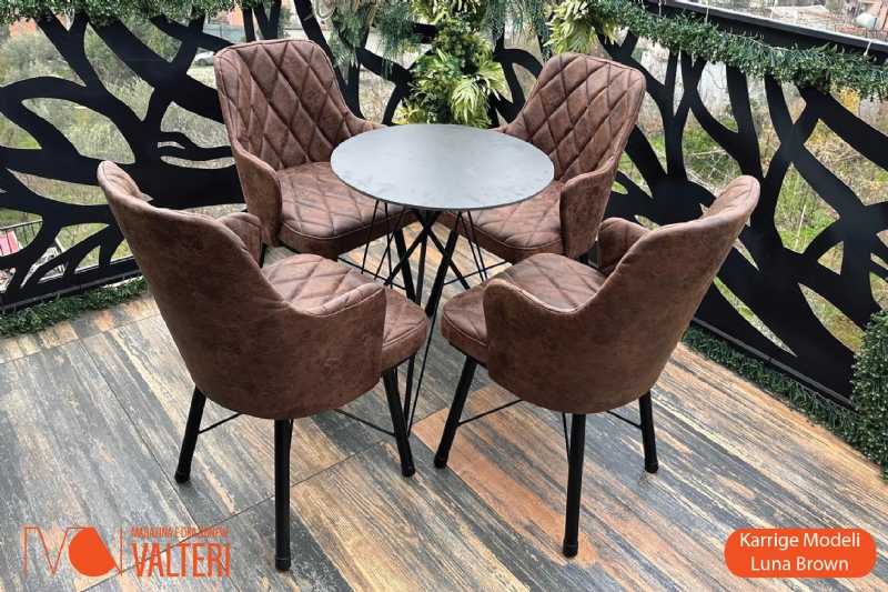 Karrige Modeli Luna Brown, karrige restoranti me strukture metali ngjyre kafe, karrige moderne me lekure, mobilje restoranti Durres, karrige elegante per lokal bar kafe, karrige dekorative per interior, karrige metalike per restorant Durres