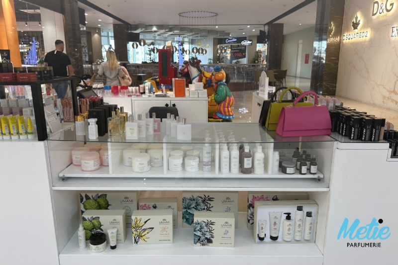 Skincare, set dhurate trupi, krem trupi ushqyes, parfum unisex, pastrim ...